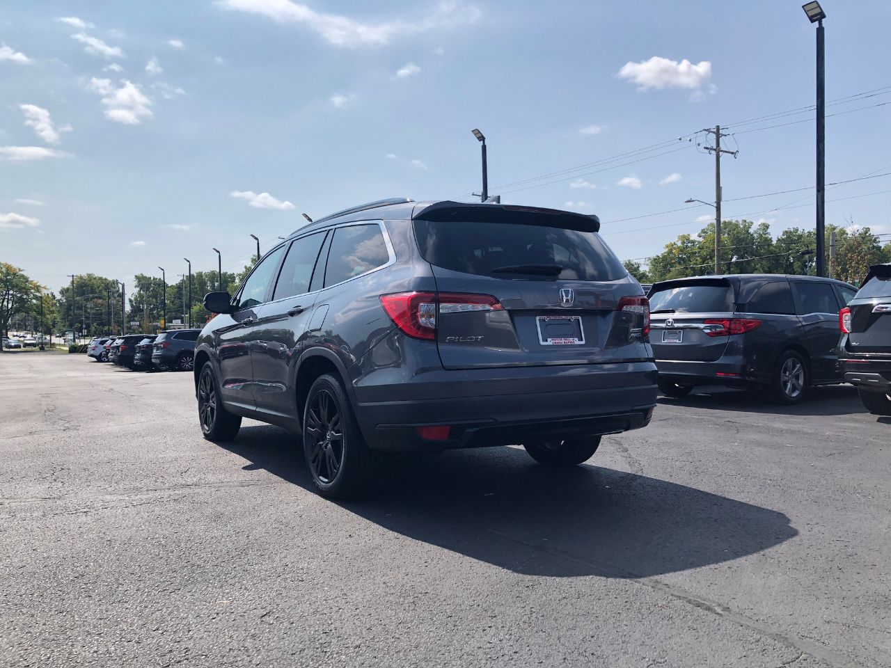 2022 Honda Pilot Special Edition photo 3