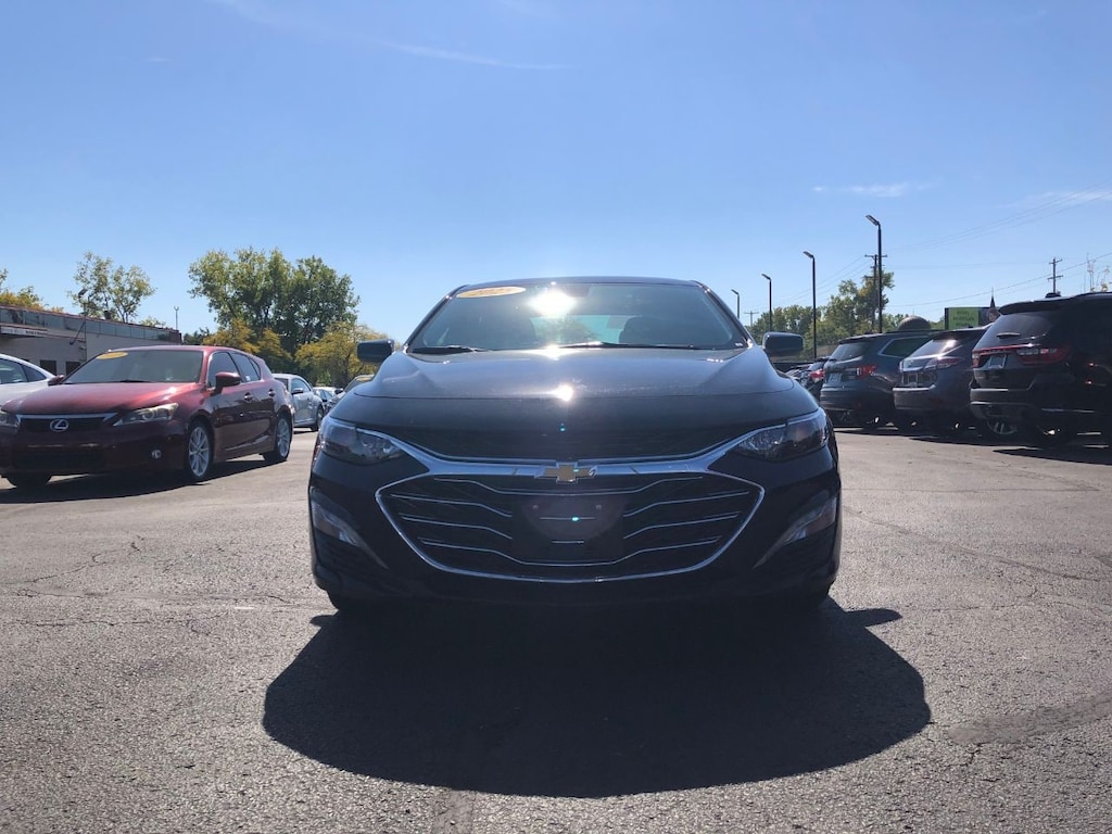 Used 2025 Chevrolet Malibu 1LT Sedan