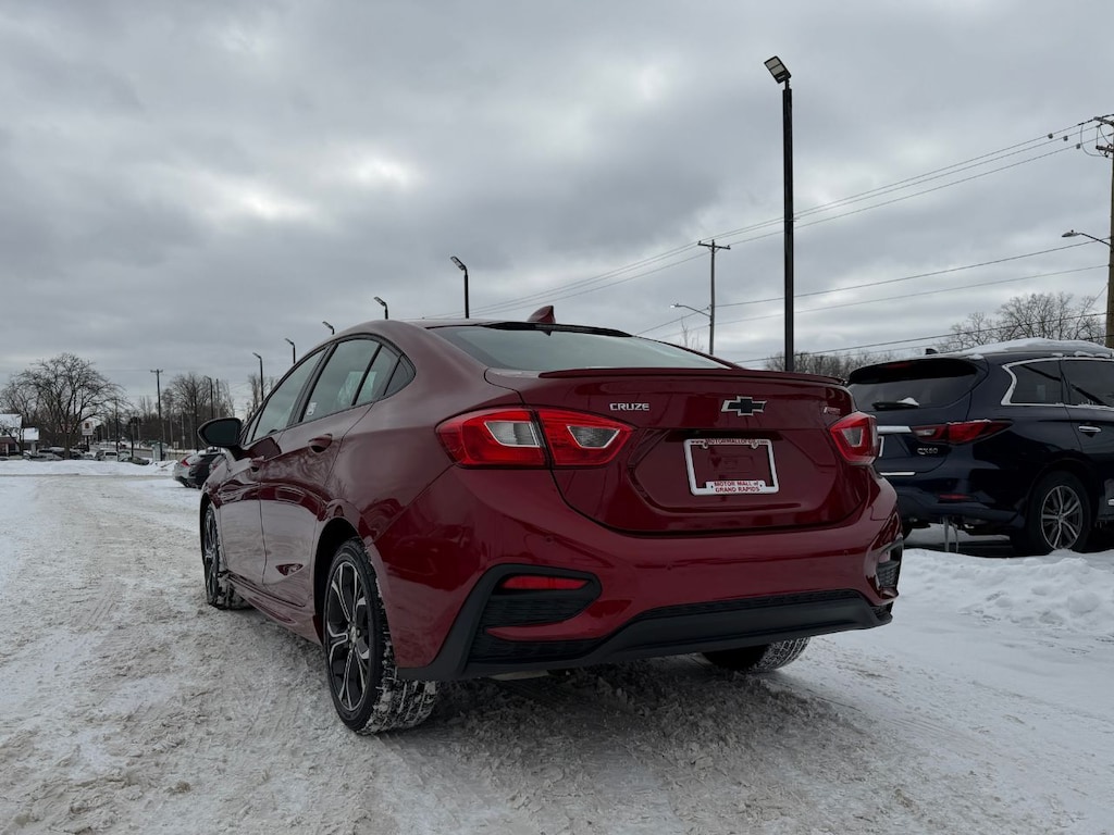 Used 2019 Chevrolet Cruze LT Sedan