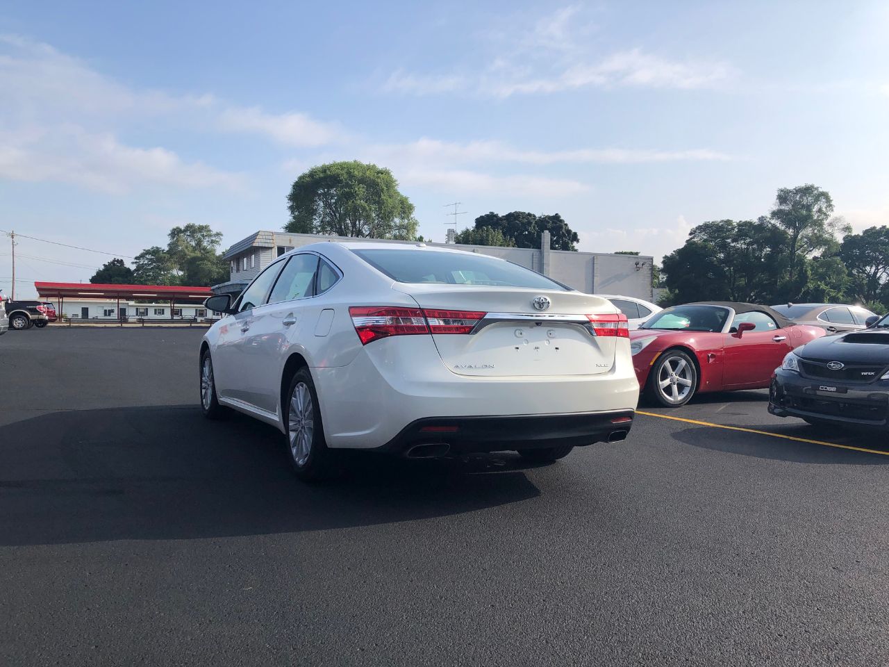 2014 Toyota Avalon XLE Touring photo 4