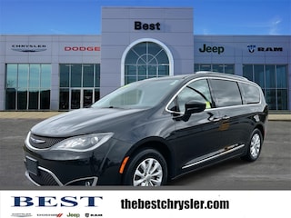 2019 Chrysler Pacifica Touring L Van Passenger Van