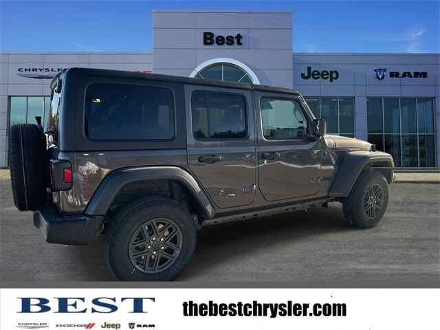 2025 Jeep Wrangler Sport S photo 4