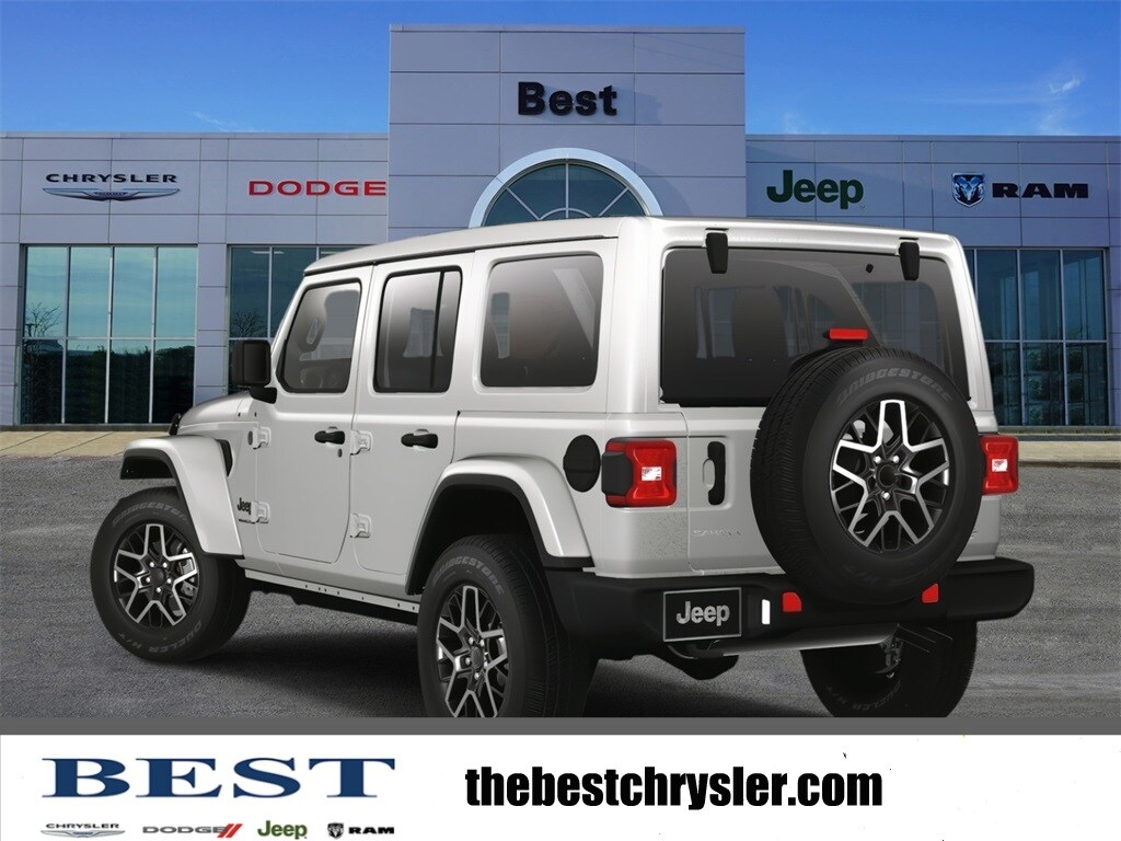 2025 Jeep Wrangler Sahara photo 4