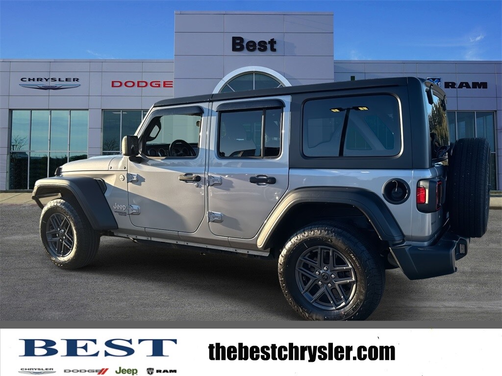 2019 Jeep Wrangler Unlimited Sport photo 3