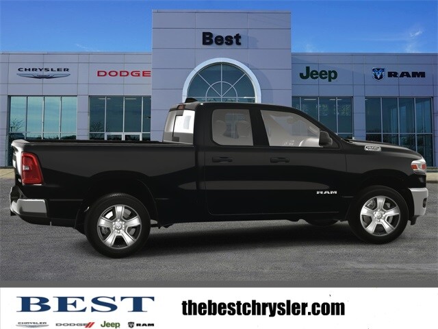 2025 Ram 1500 Tradesman photo 3
