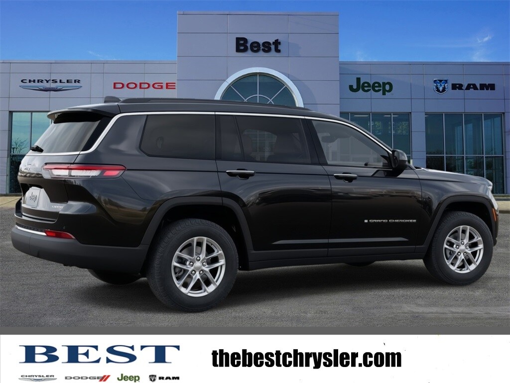 2025 Jeep Grand Cherokee Laredo Altitude photo 3