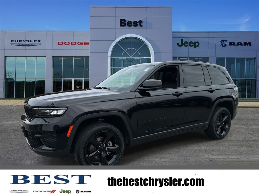 2023 Jeep Grand Cherokee Altitude's photo