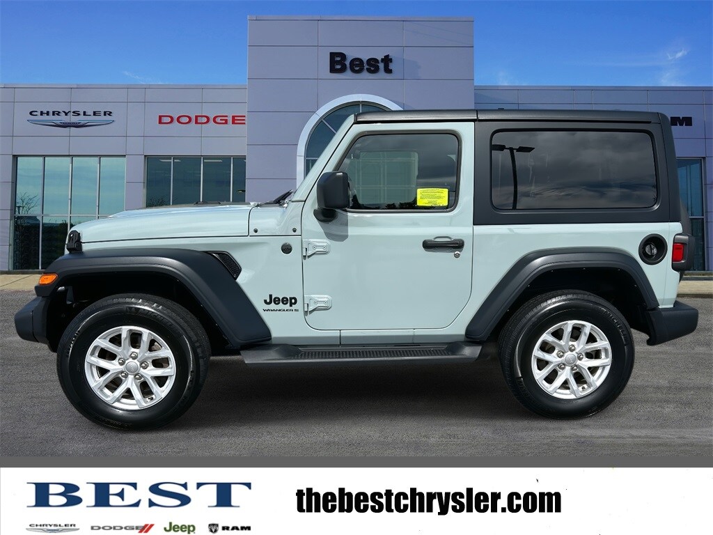 2023 Jeep Wrangler Sport S photo 2