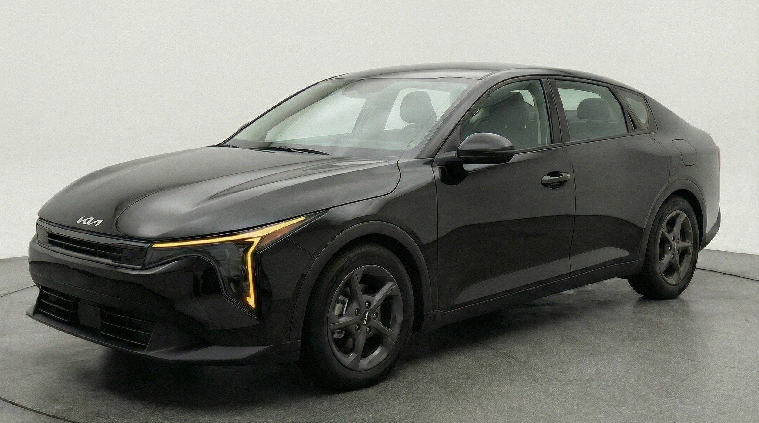 Thumbnail: 2025 Kia K4 - 3