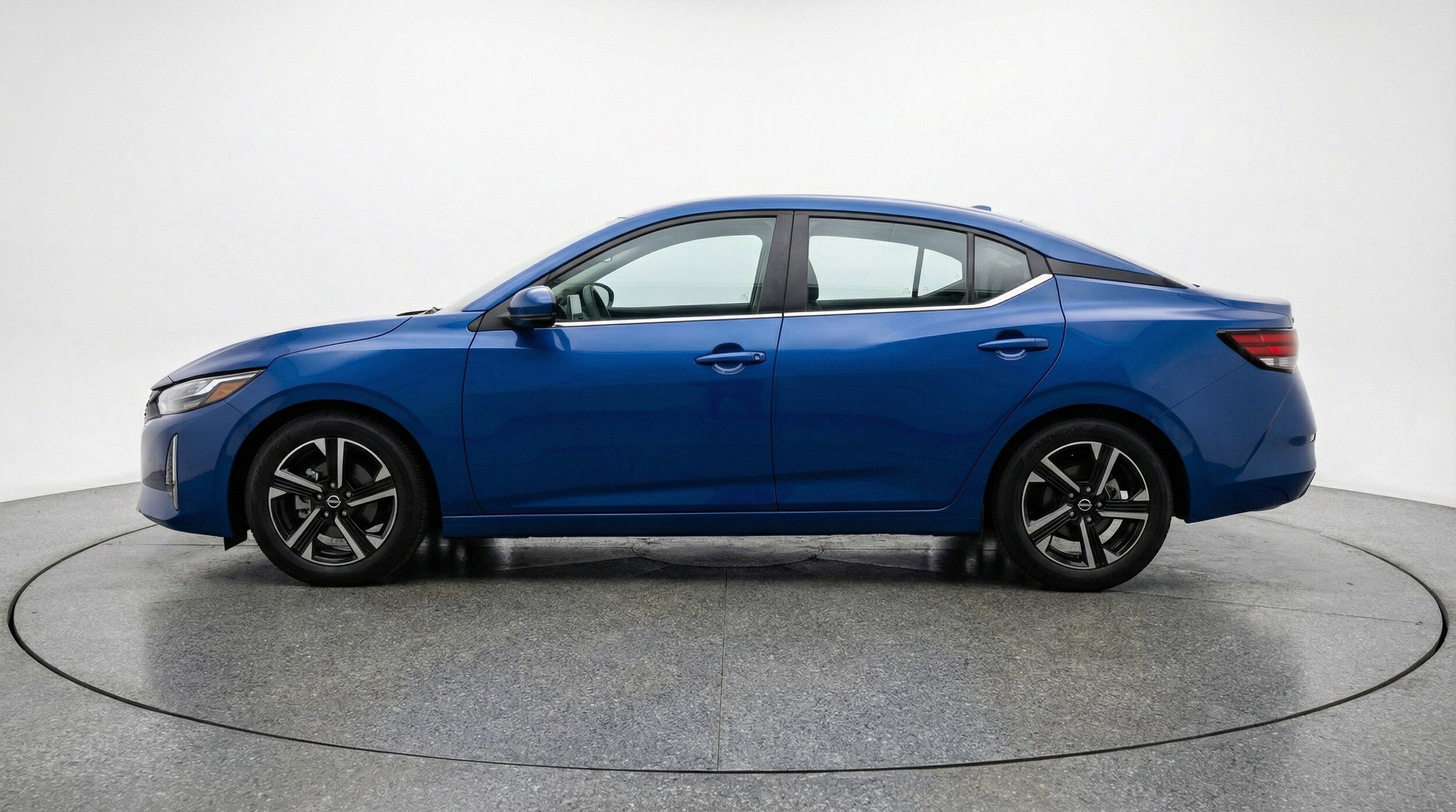 Thumbnail: 2025 Nissan Sentra - 5