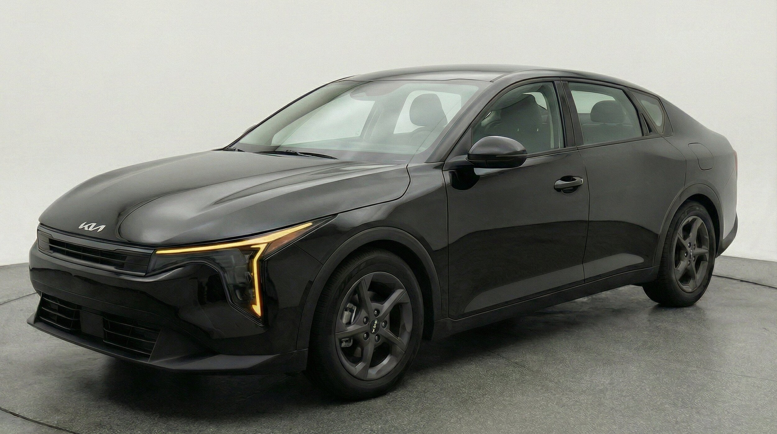 Thumbnail: 2025 Kia K4 - 3