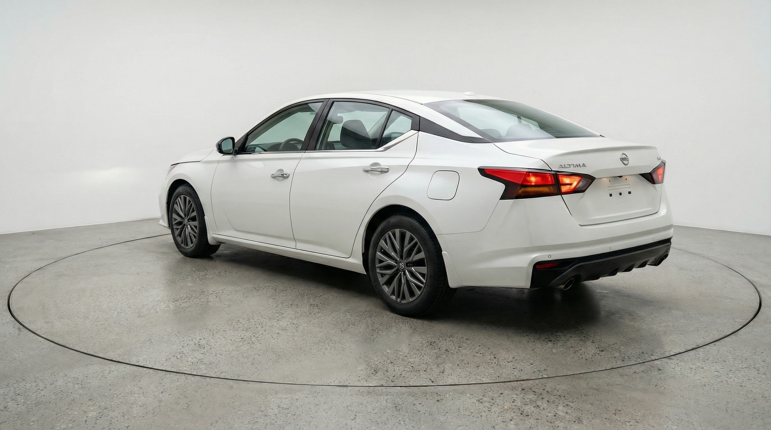 Thumbnail: 2025 Nissan Altima - 5