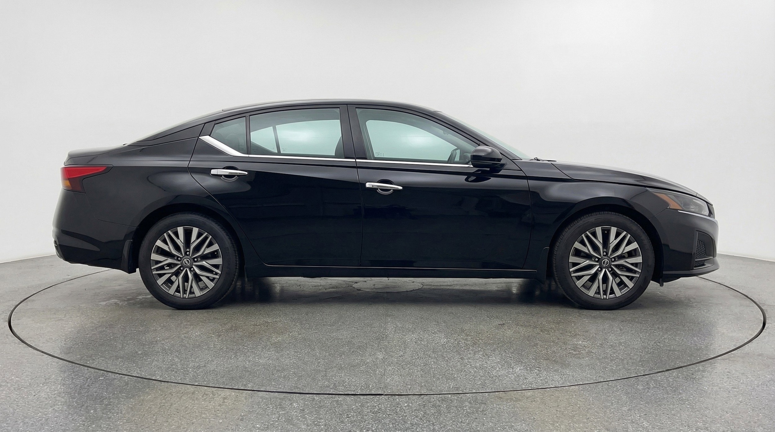 Thumbnail: 2025 Nissan Altima - 11