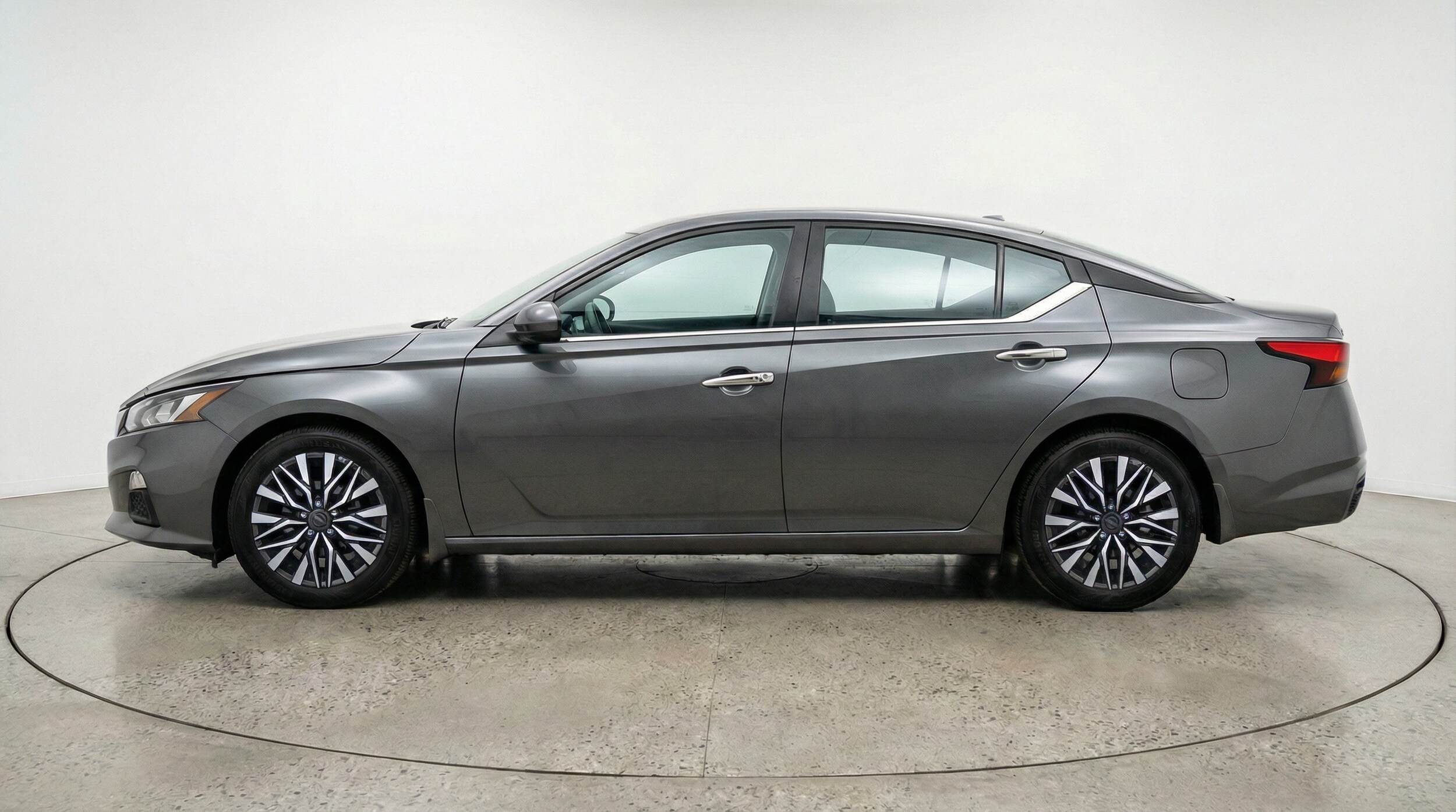 Thumbnail: 2025 Nissan Altima - 4