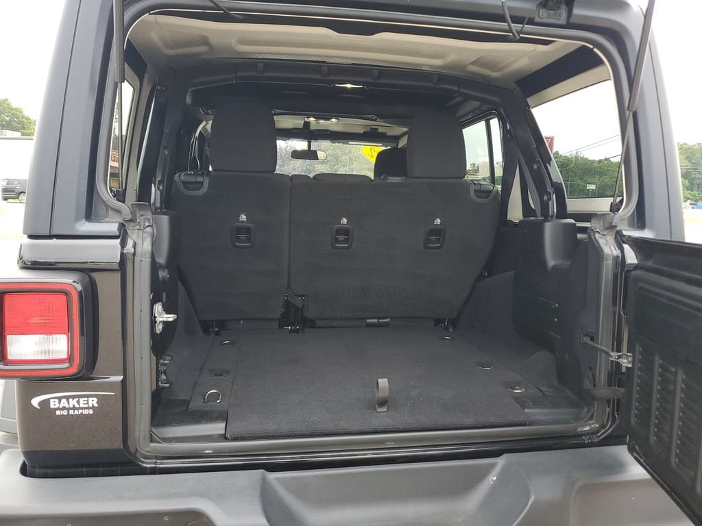 2022 Jeep Wrangler Unlimited Altitude - Photo 8