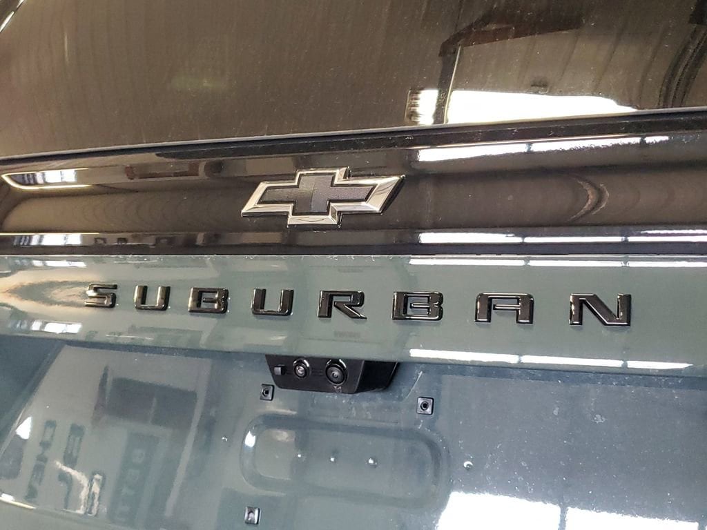 2026 Chevrolet Suburban Z71 - Photo 7