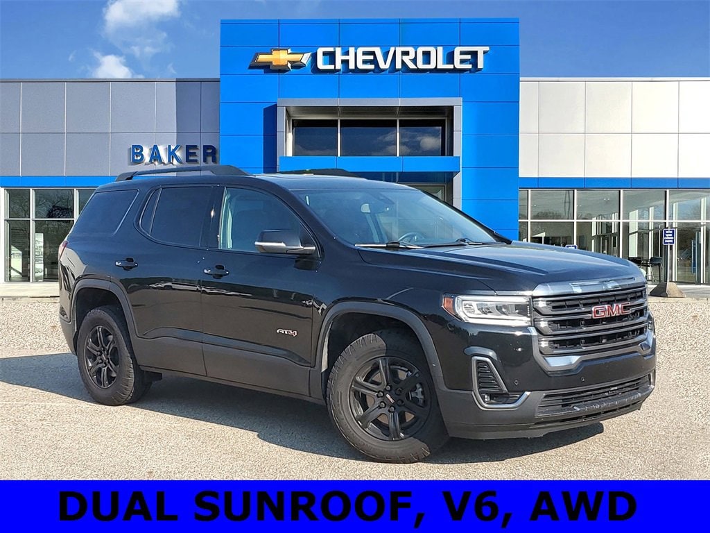 2023 GMC Acadia AT4