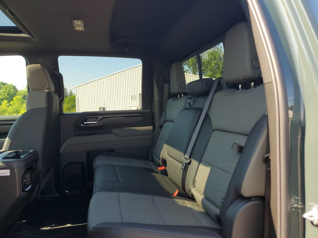 2026 Chevrolet Silverado 2500 HD ZR2 - Photo 12