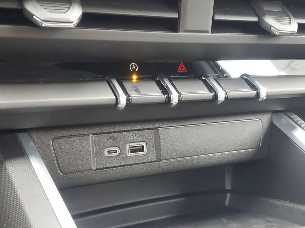 2026 Chevrolet Colorado Trail Boss - Photo 23