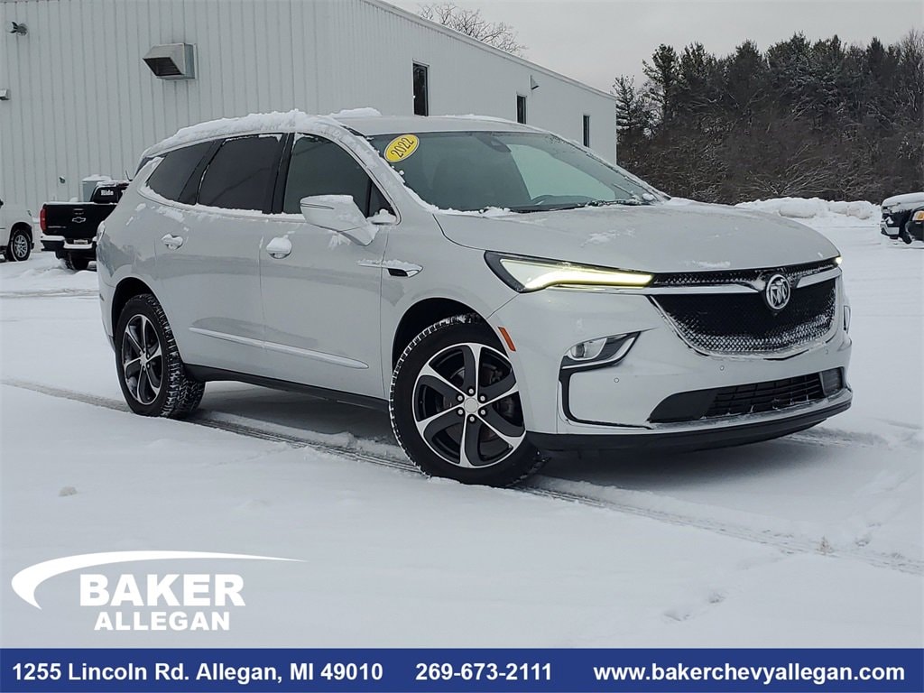 2022 Buick Enclave Essence's photo