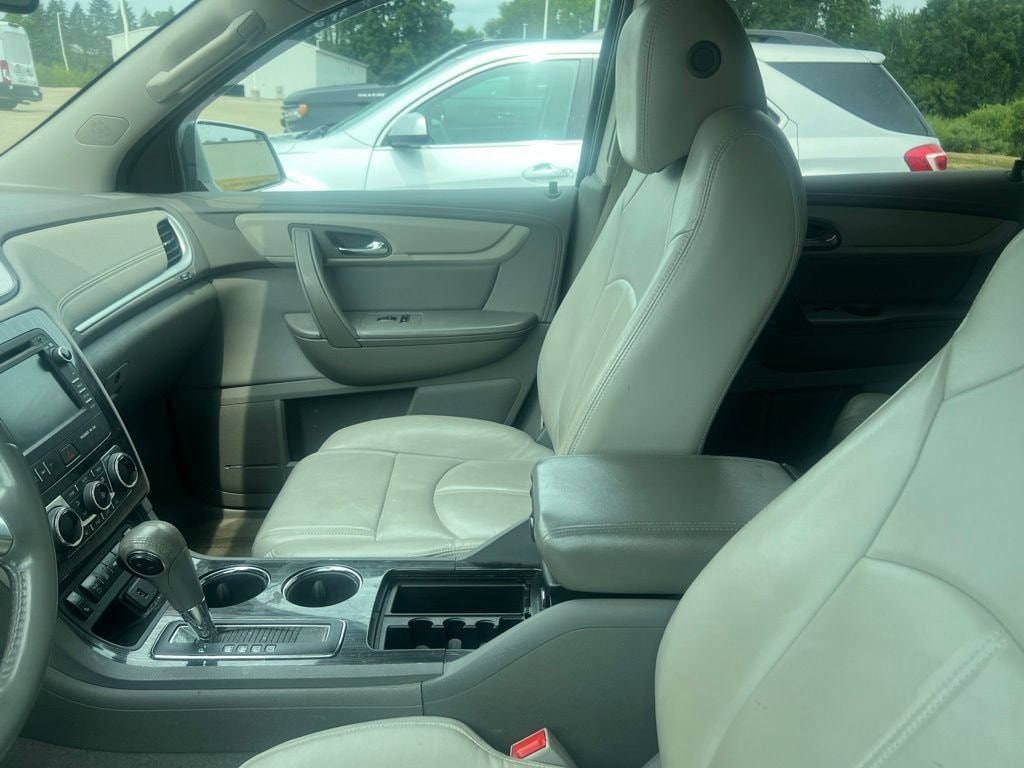 Used 2017 Chevrolet Traverse LT SUV