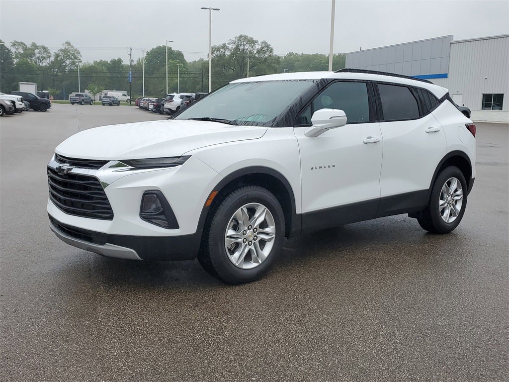2022 Chevrolet Blazer 2LT photo 2
