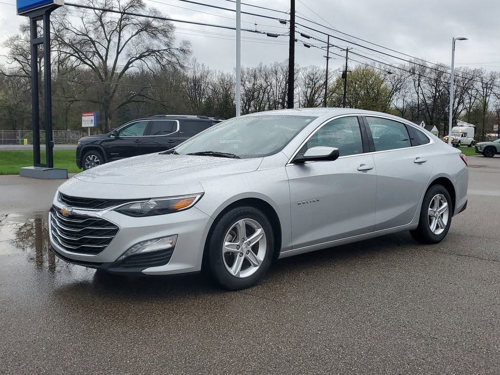 Used 2022 Chevrolet Malibu 1LT with VIN 1G1ZD5STXNF150520 for sale in Allegan, MI