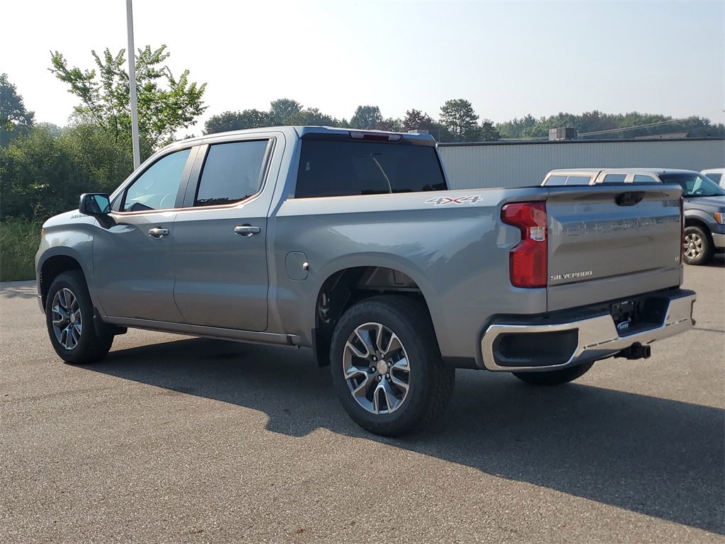 2025 Chevrolet Silverado 1500 LT photo 3