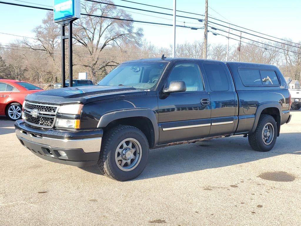 Used 2007 Chevrolet Silverado Classic 1500 LT3 with VIN 1GCEK19B47Z106502 for sale in Allegan, MI