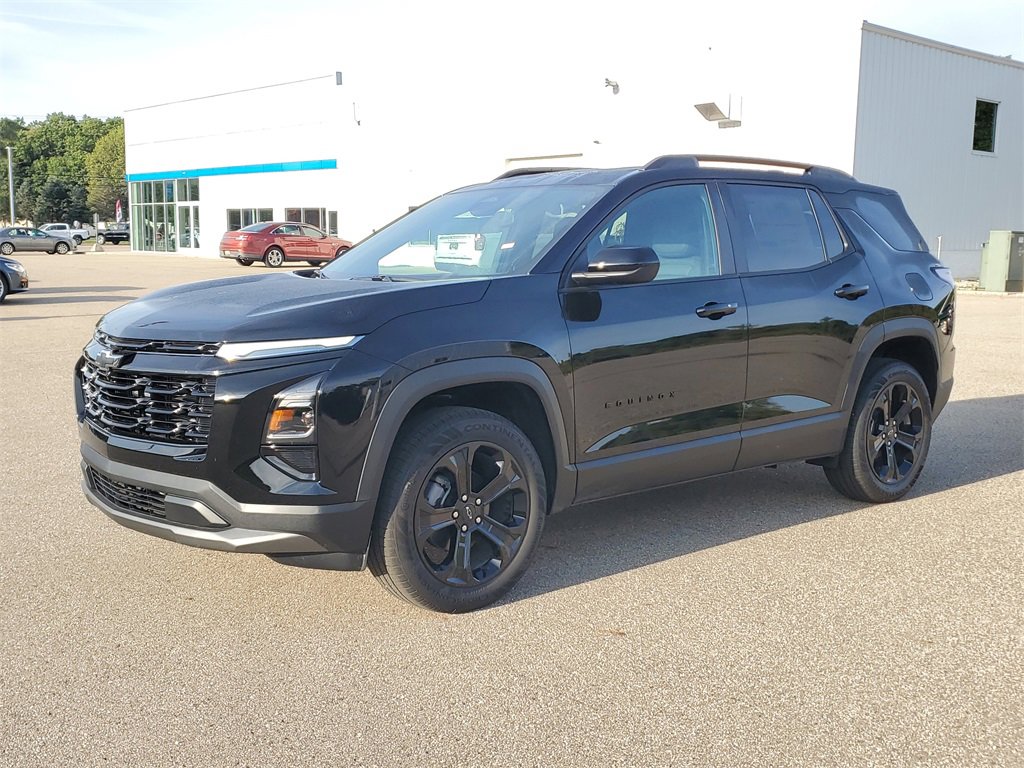 2026 Chevrolet Equinox LT photo 2