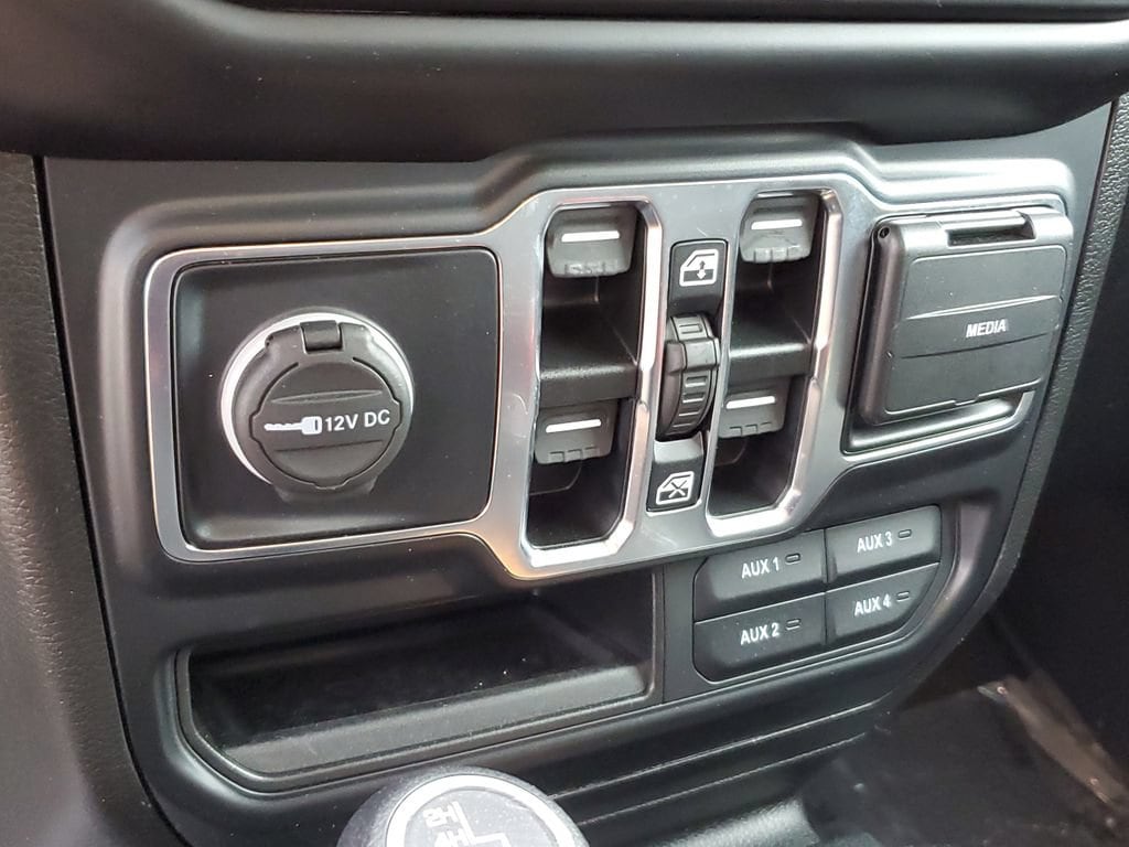 2022 Jeep Wrangler Unlimited Altitude - Photo 25