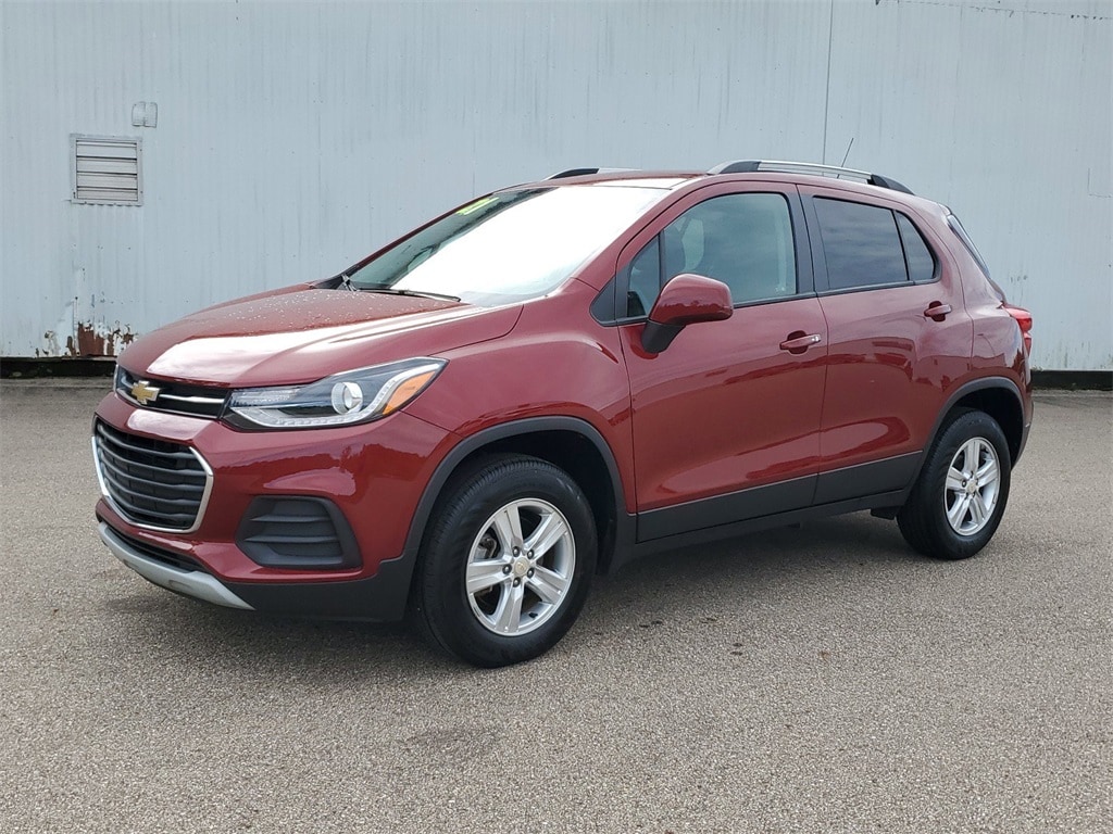 Certified 2021 Chevrolet Trax LT with VIN KL7CJPSM6MB366135 for sale in Allegan, MI