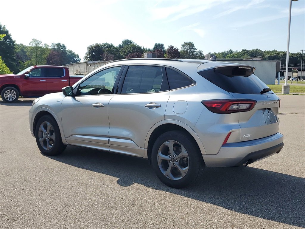 2023 Ford Escape ST-Line photo 3
