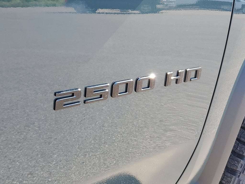 2026 Chevrolet Silverado 2500 HD ZR2 - Photo 8