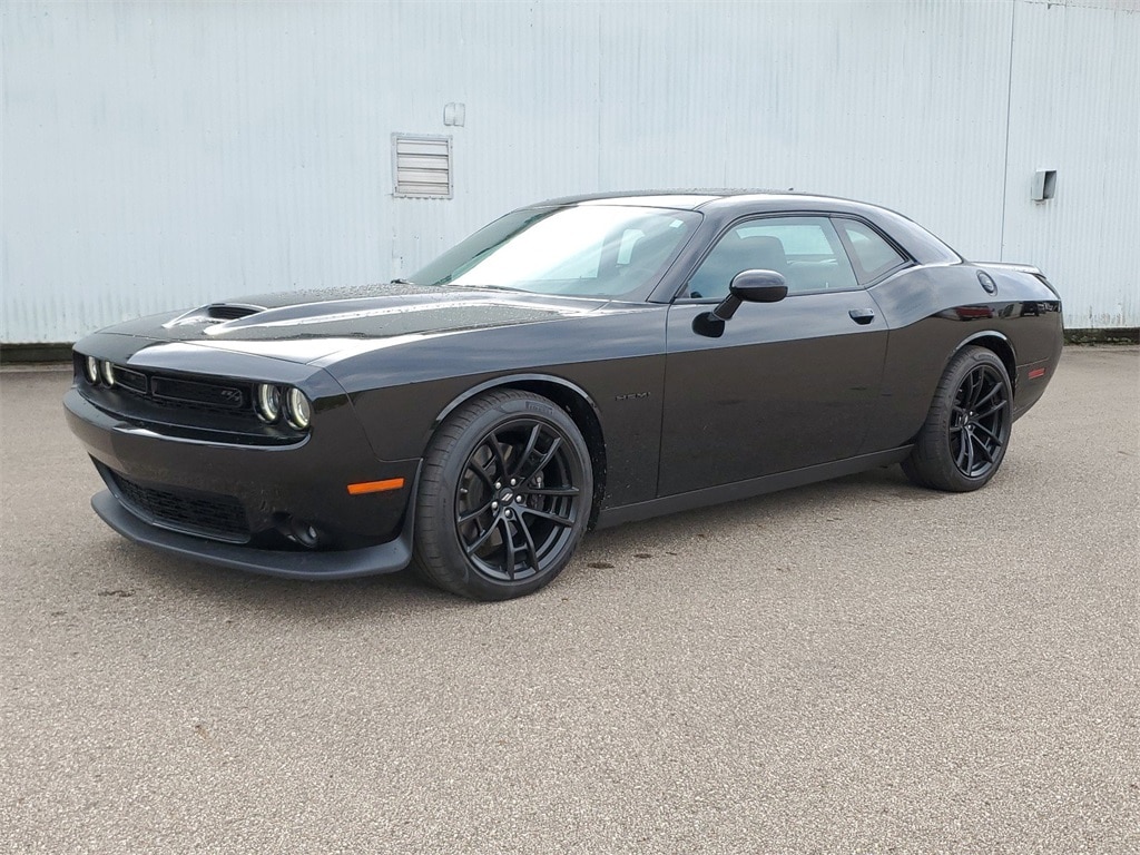 Used 2021 Dodge Challenger R/T with VIN 2C3CDZBT7MH576719 for sale in Allegan, MI