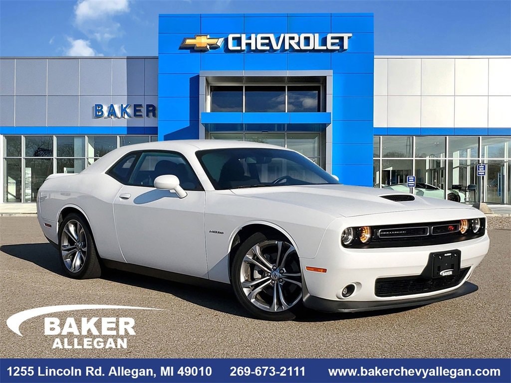 2022 Dodge Challenger R/T's photo