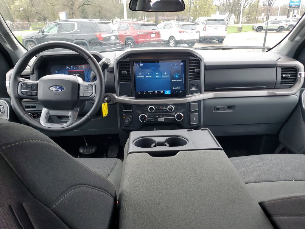 2025 Ford F-150 XLT - Photo 9