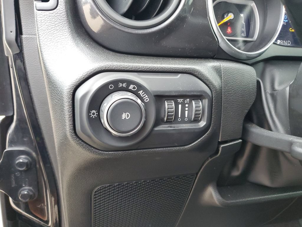2022 Jeep Wrangler Unlimited Altitude - Photo 14