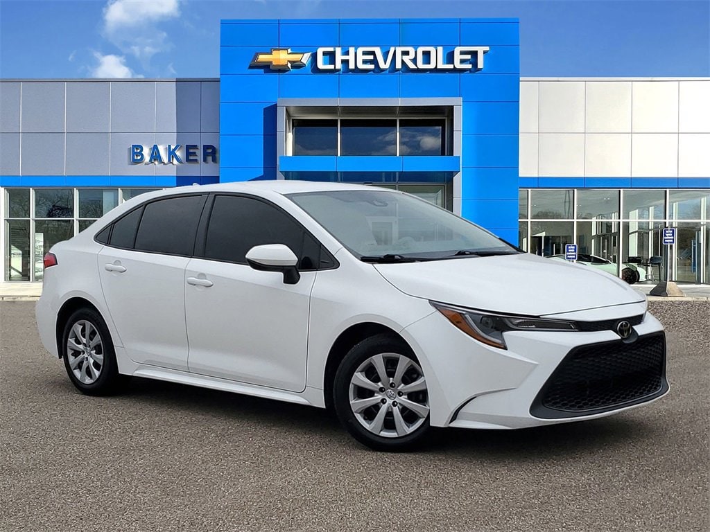 2021 Toyota Corolla LE's photo