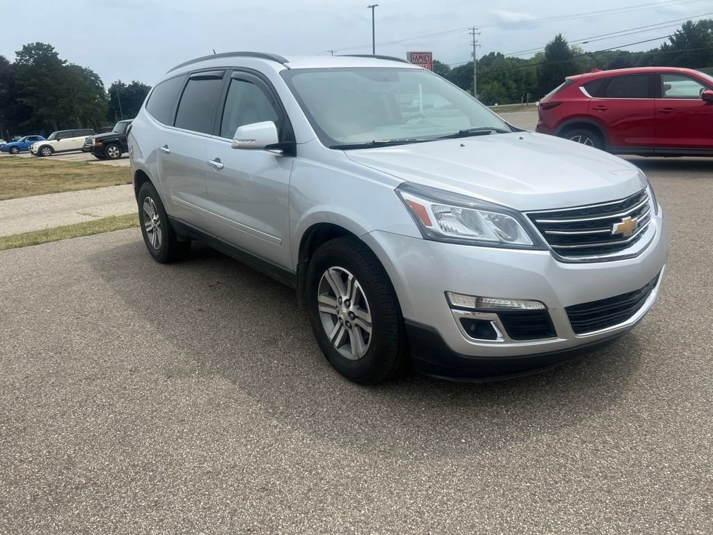 Used 2017 Chevrolet Traverse LT SUV