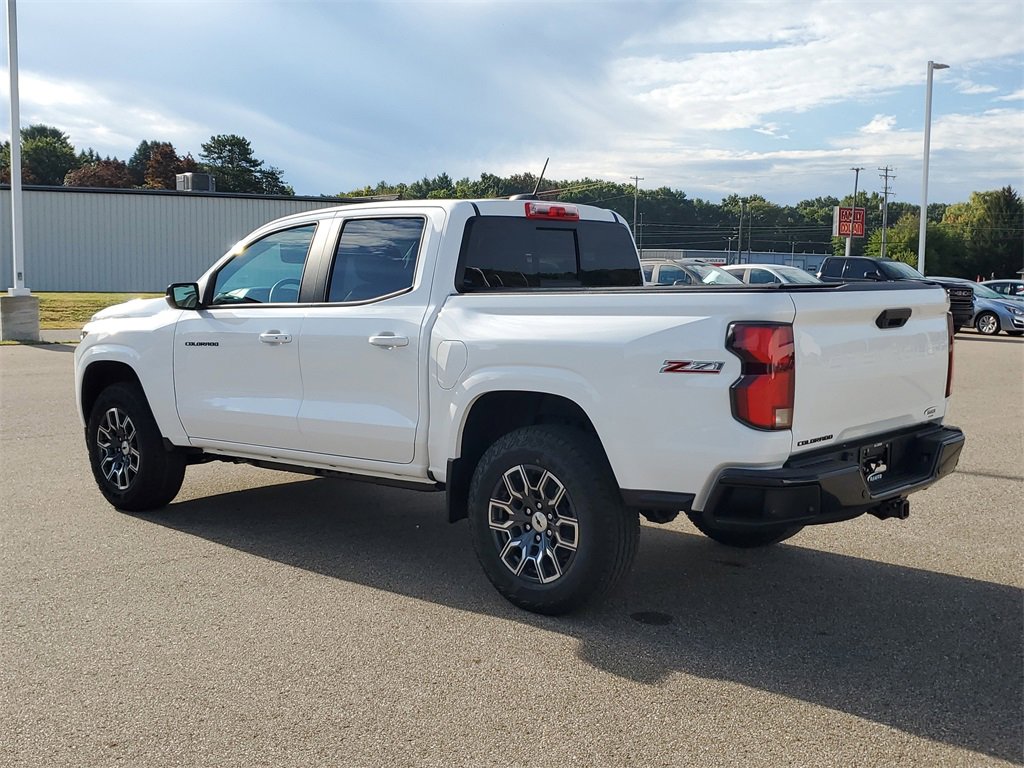 2026 Chevrolet Colorado Z71 photo 3
