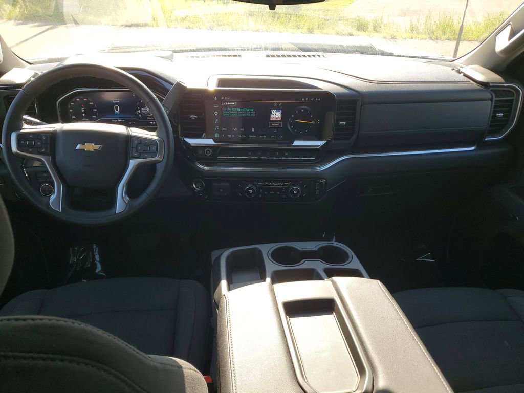 2025 Chevrolet Silverado 2500HD LT - Photo 10