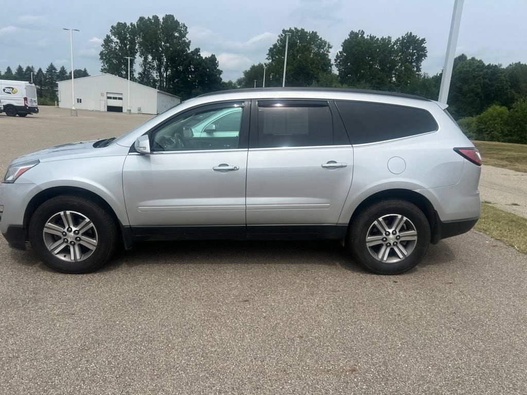 Used 2017 Chevrolet Traverse LT SUV