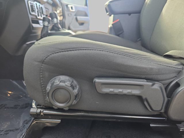 2022 Jeep Wrangler Unlimited Altitude - Photo 28