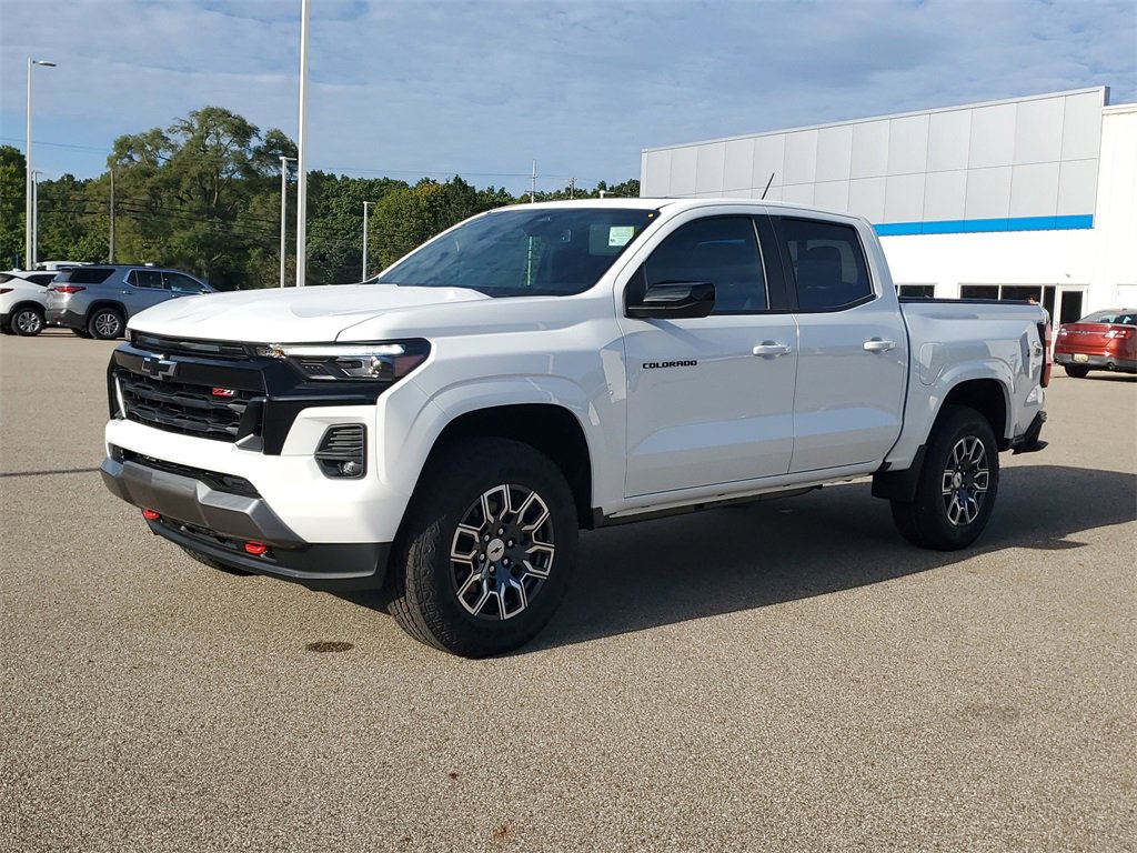 2026 Chevrolet Colorado Z71 photo 2