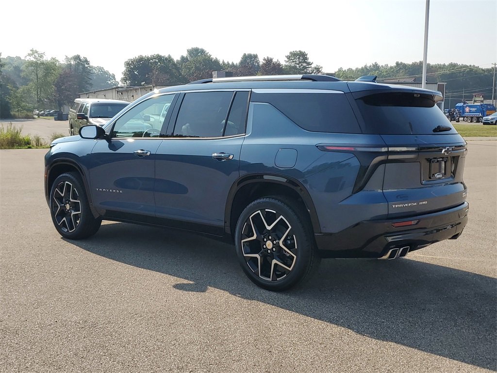 2026 Chevrolet Traverse High Country photo 3