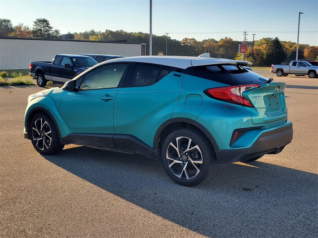 2018 Toyota C-HR XLE photo 3