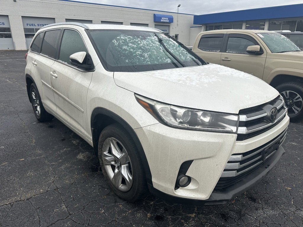 2017 Toyota Highlander Limited photo 3