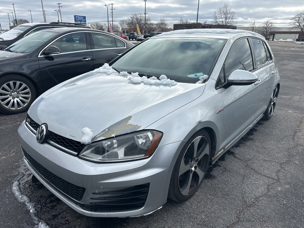 2015 Volkswagen Golf GTI Base's photo