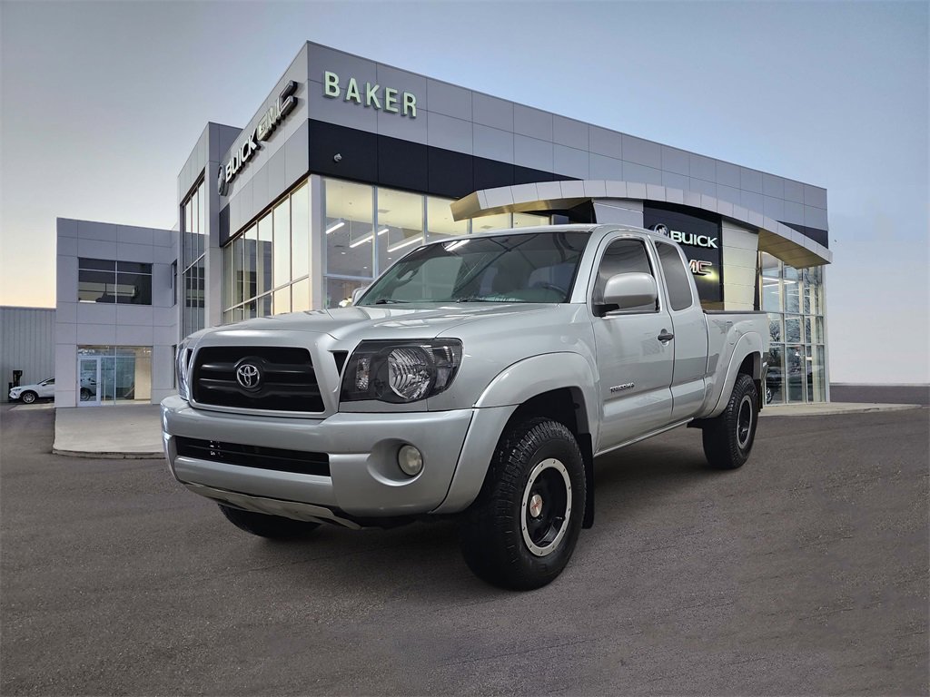 2005 Toyota Tacoma Base's photo